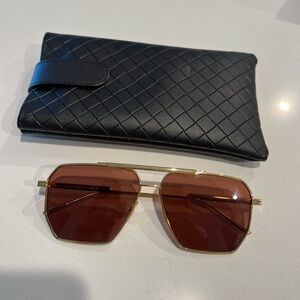 Bottega Veneta sunglasses - like new